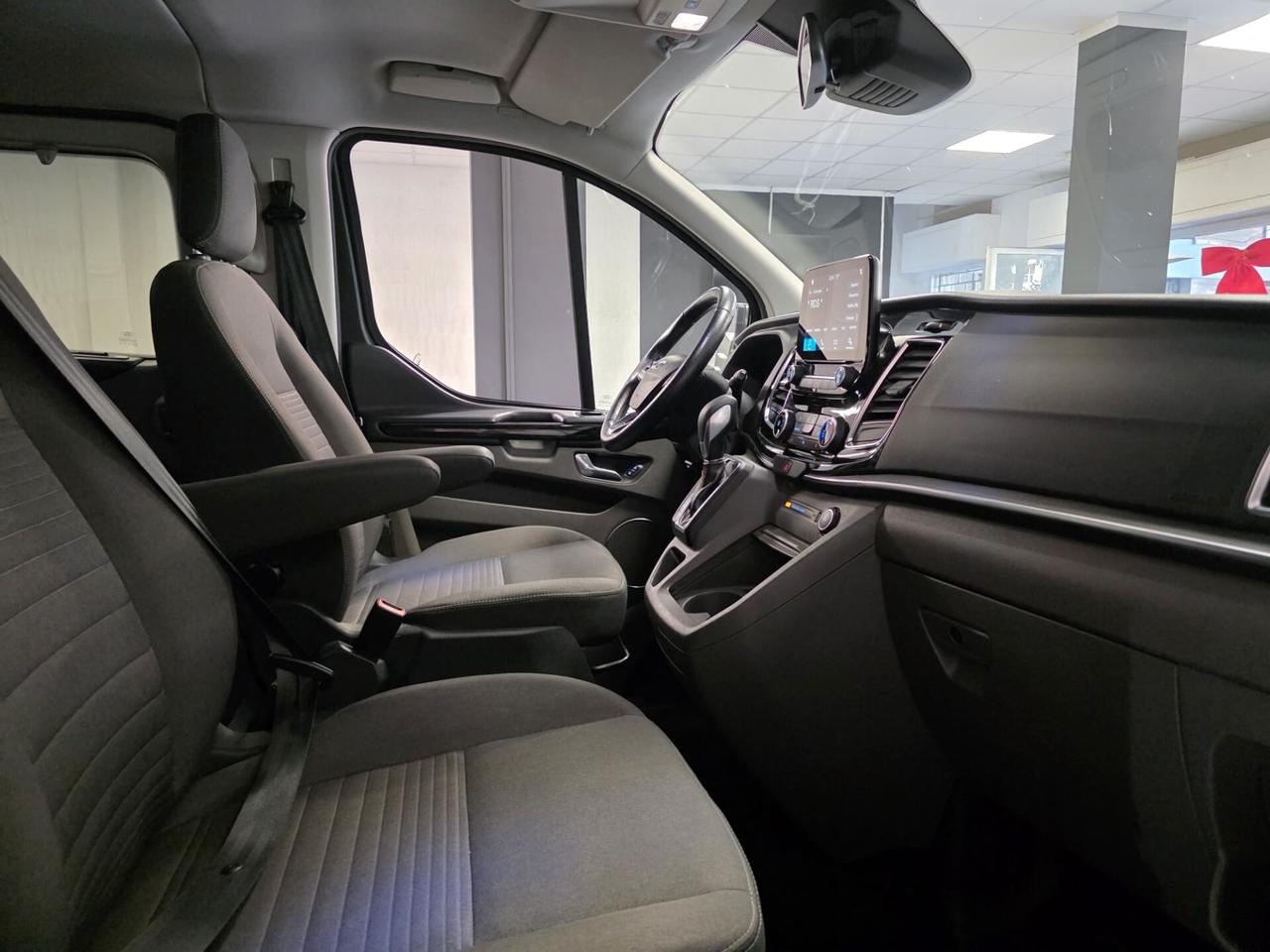 Ford Tourneo Custom 310 2.0 TDCi 170CV PL Titanium
