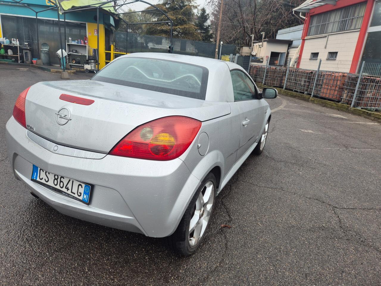Opel Tigra TwinTop 1.4 16V First Edition