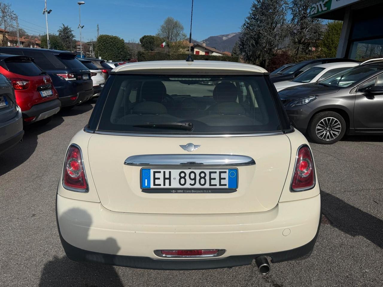 Mini 1.6 16V One (55kW)