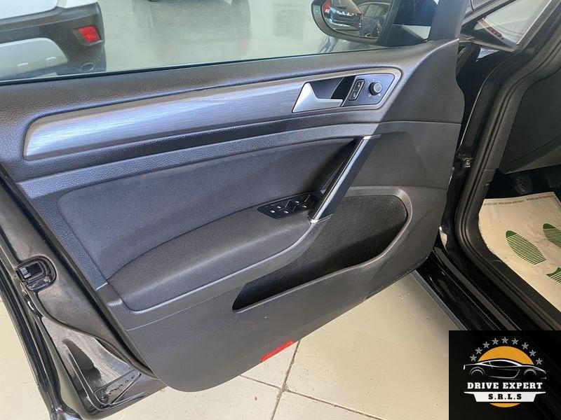 Volkswagen Golf 1.5 TGI Executive BMT