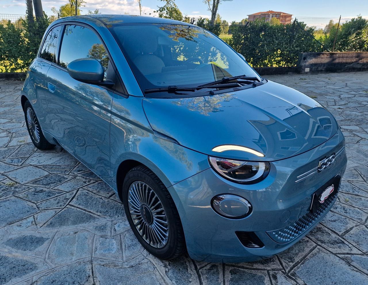 Fiat 500e Passion 42 kWh