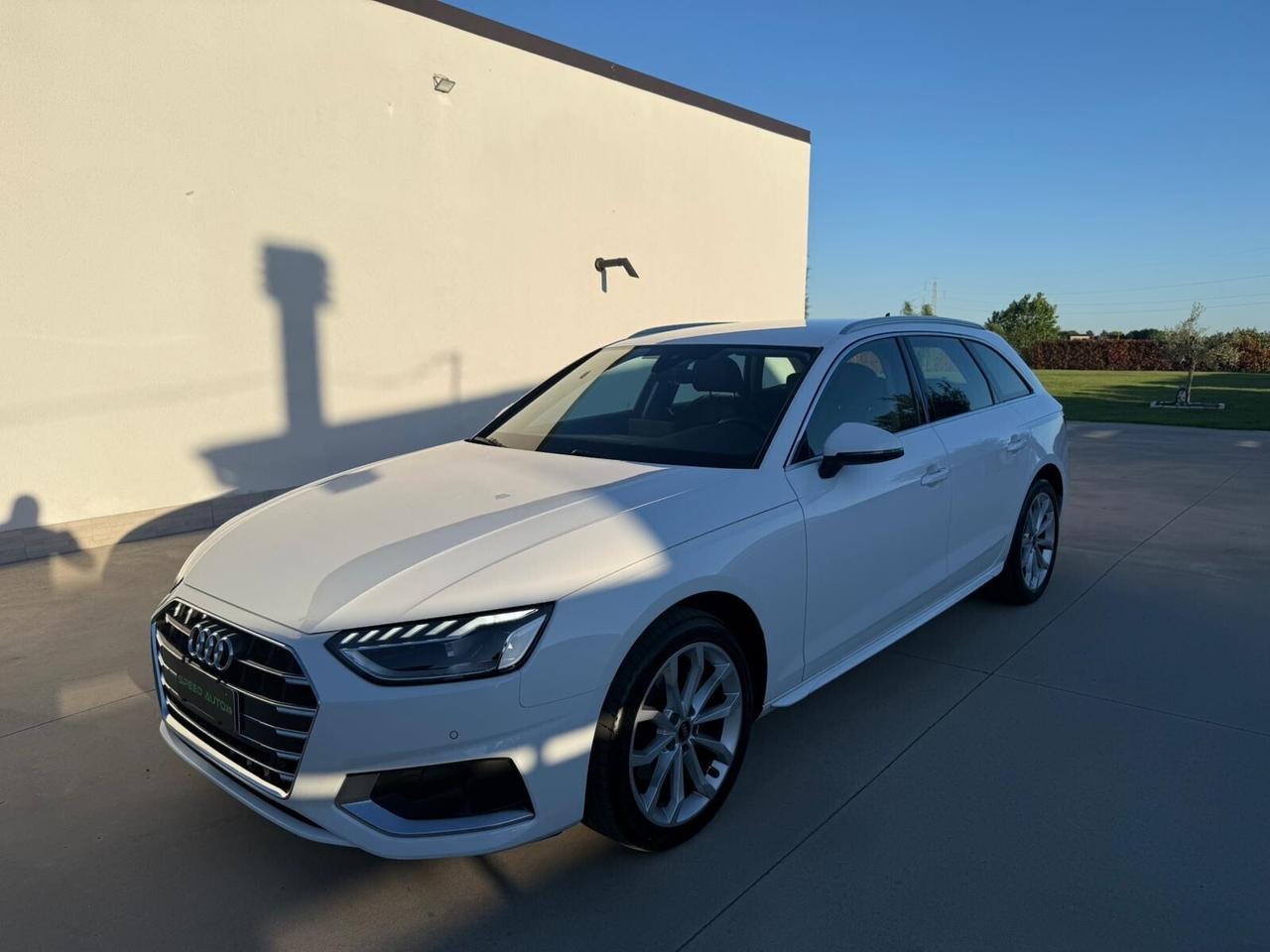 Audi A4 Avant ADVANCED Matrix