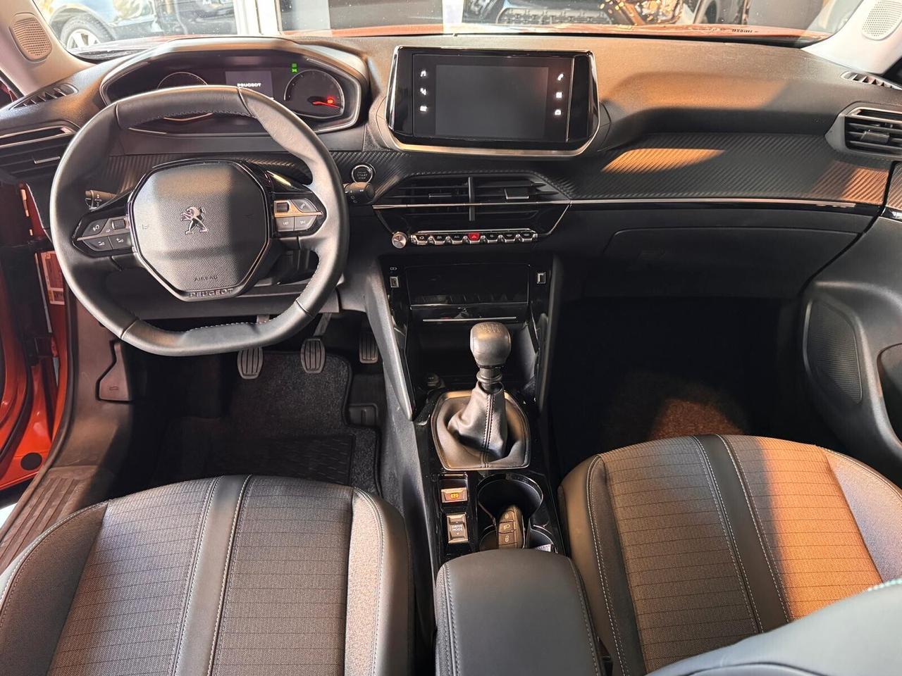 Peugeot 2008 PureTech 130 S&S Allure Pack