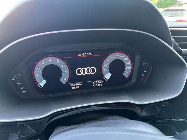 AUDI Q3 Sportback 35 TFSI S-Tronic S Line Black Edition