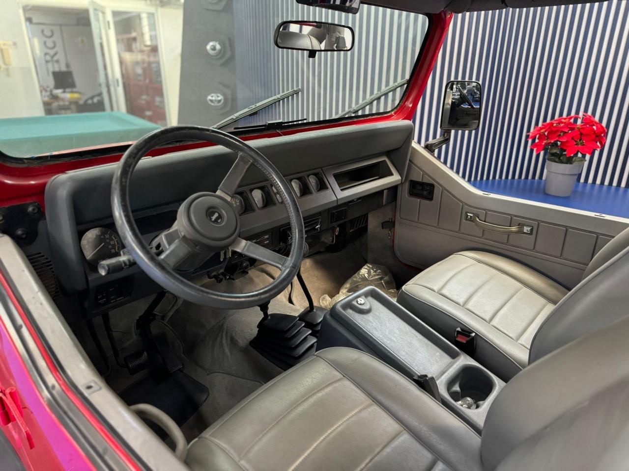 Jeep Wrangler 2.5 Laredo