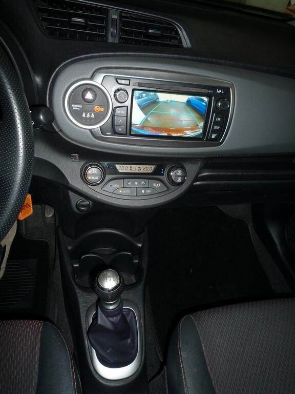 Toyota Yaris 1.3 5 porte Lounge