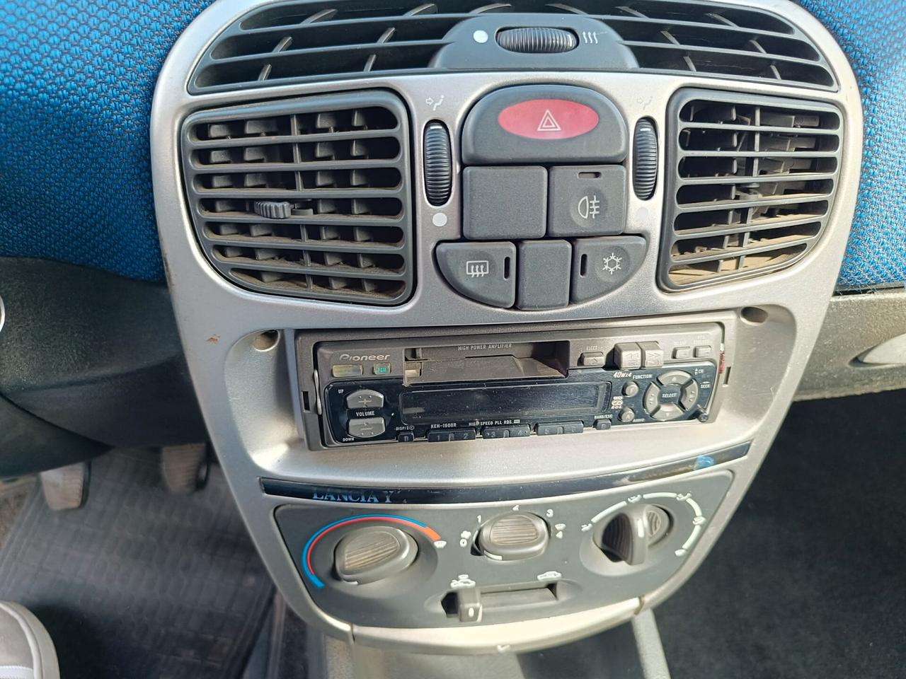 Lancia Y 1.2i cat Elefantino Blu