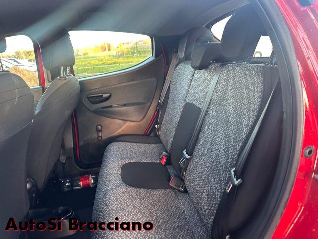 LANCIA Ypsilon 1.0 FireFly 5 porte S&S Hybrid Ecochic Gold