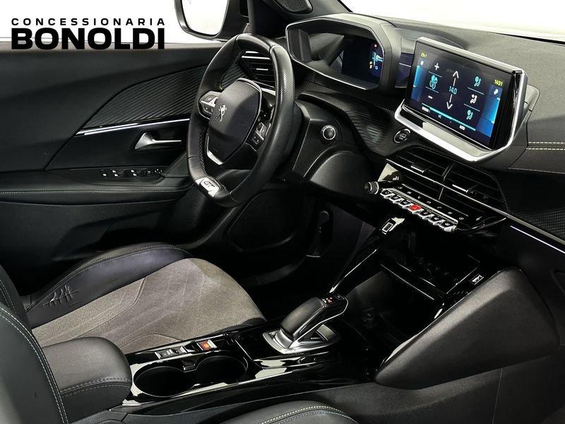 Peugeot 2008 motore elettrico 136 CV GT Pack