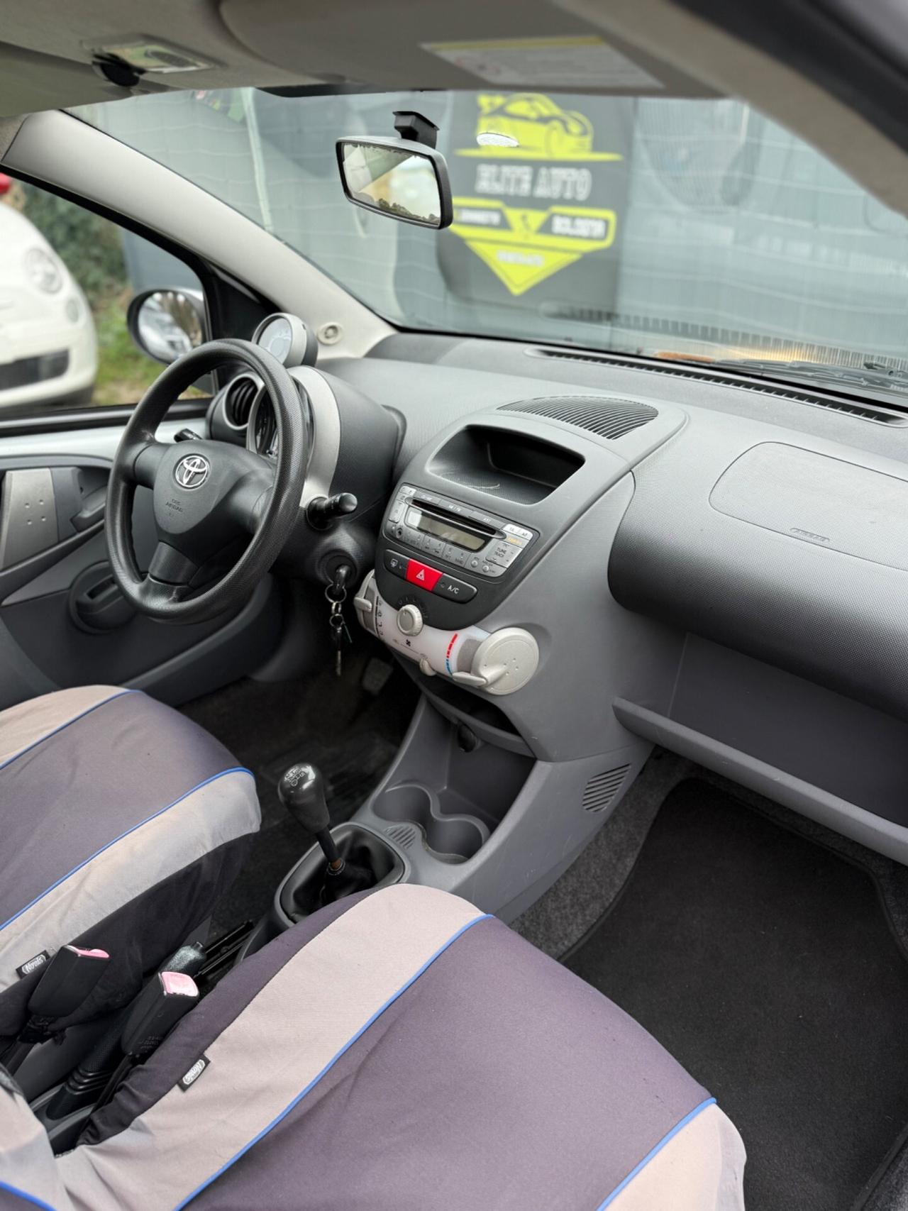Toyota AYGO 1.0 BENZINA 5 PORTE UNICOPROPRIETARIO