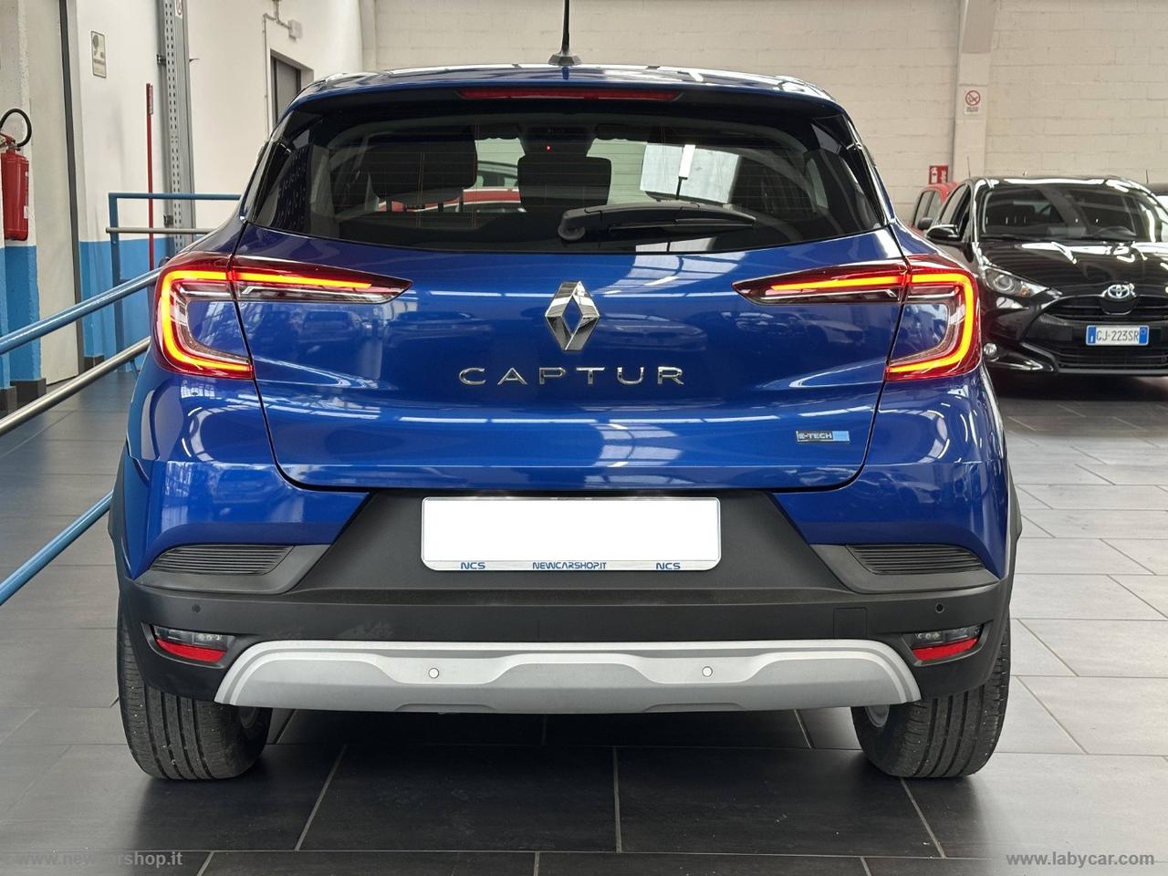 RENAULT Captur Full Hybrid E-Tech 145 CV