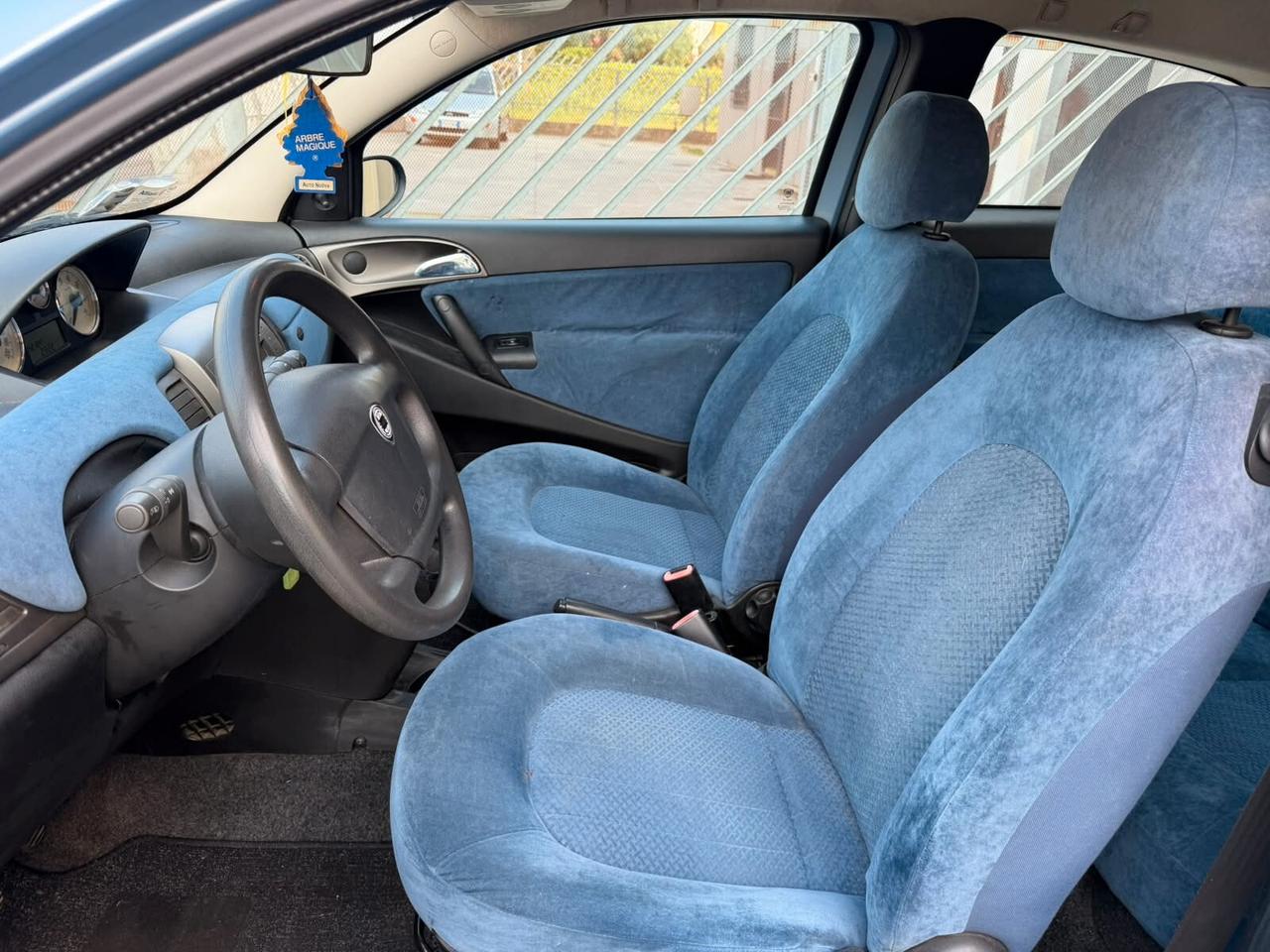 Lancia Ypsilon 1.2 16V Platino