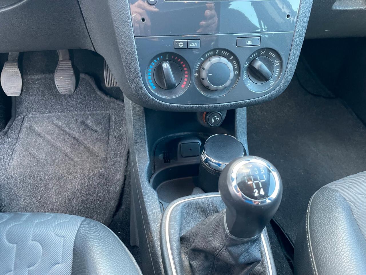 Opel Corsa 1.2 5 porte Cosmo