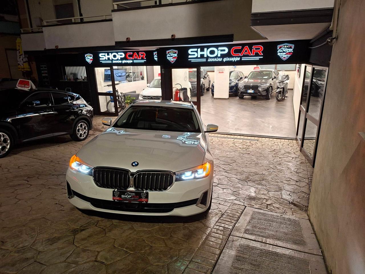 Bmw 520d xDrive Luxury auto 48v touring