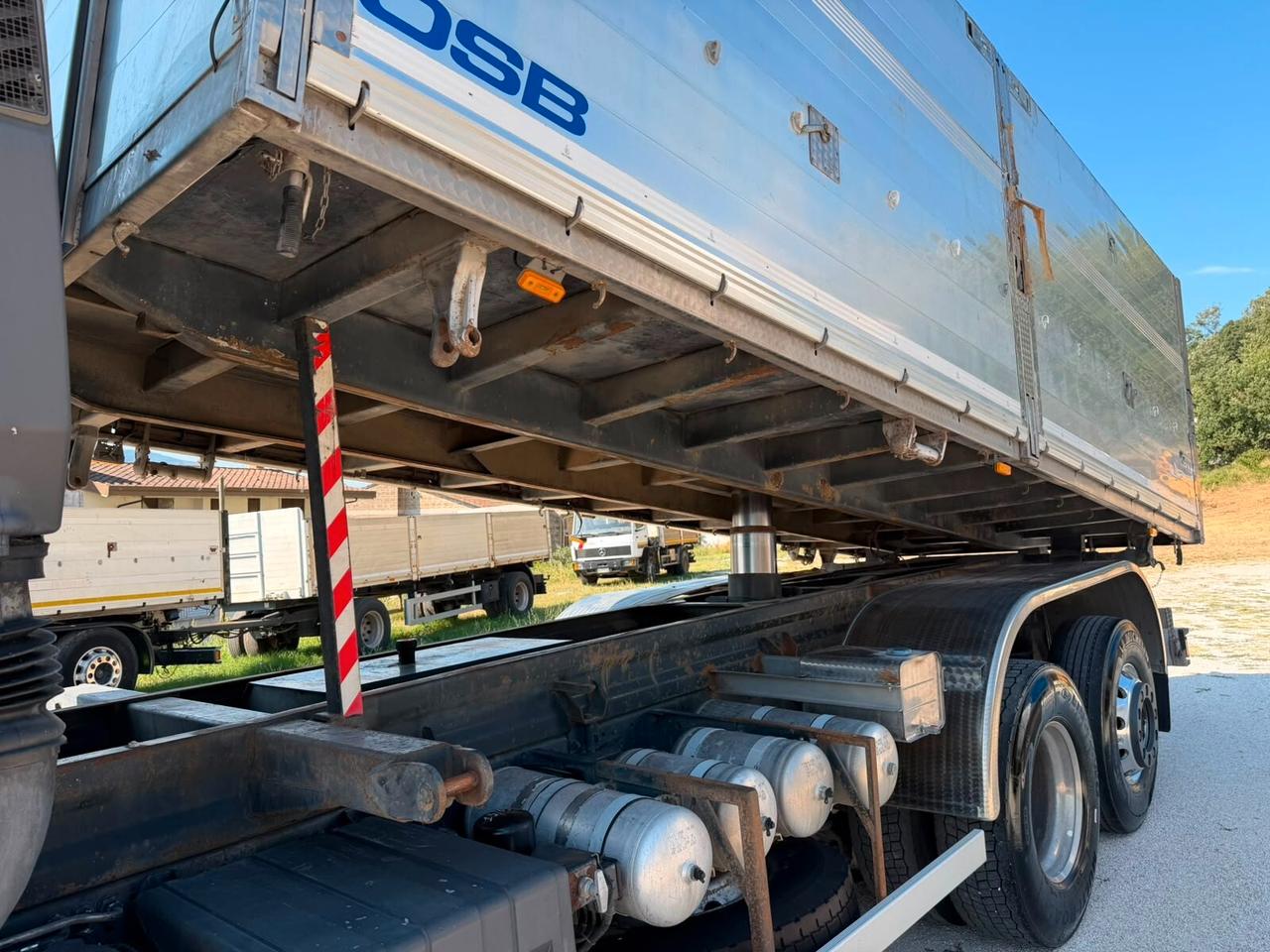 IVECO HI WAY 500 RIBALTABILE