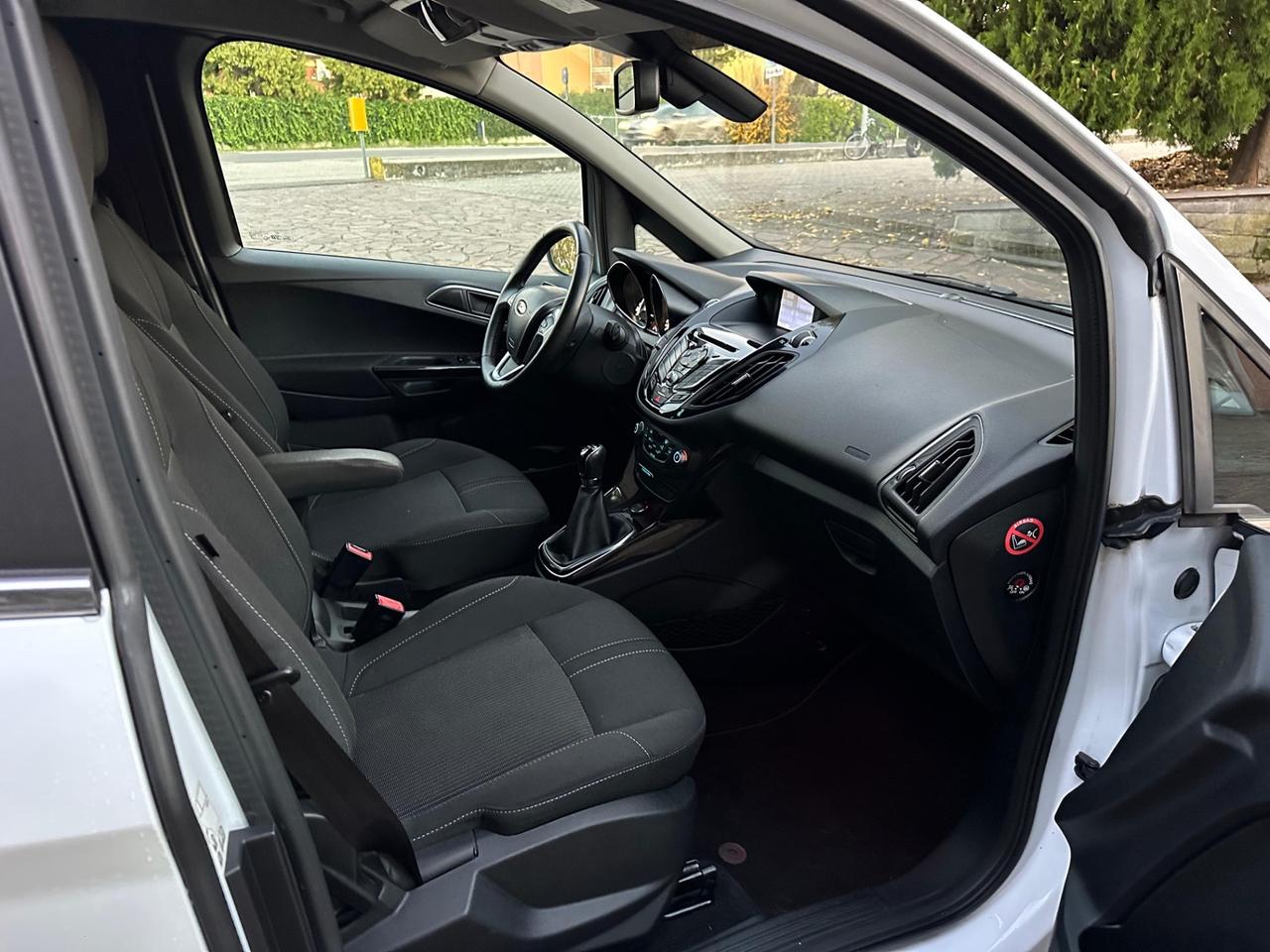 Ford B-Max 1.4 90 CV GPL Titanium Neopatentati