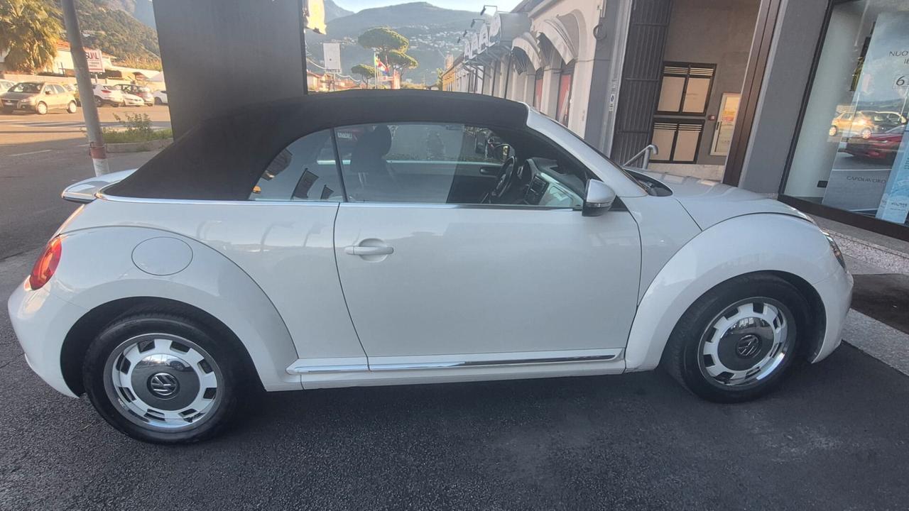 Volkswagen Maggiolino Cabrio 1.6 TDI Design