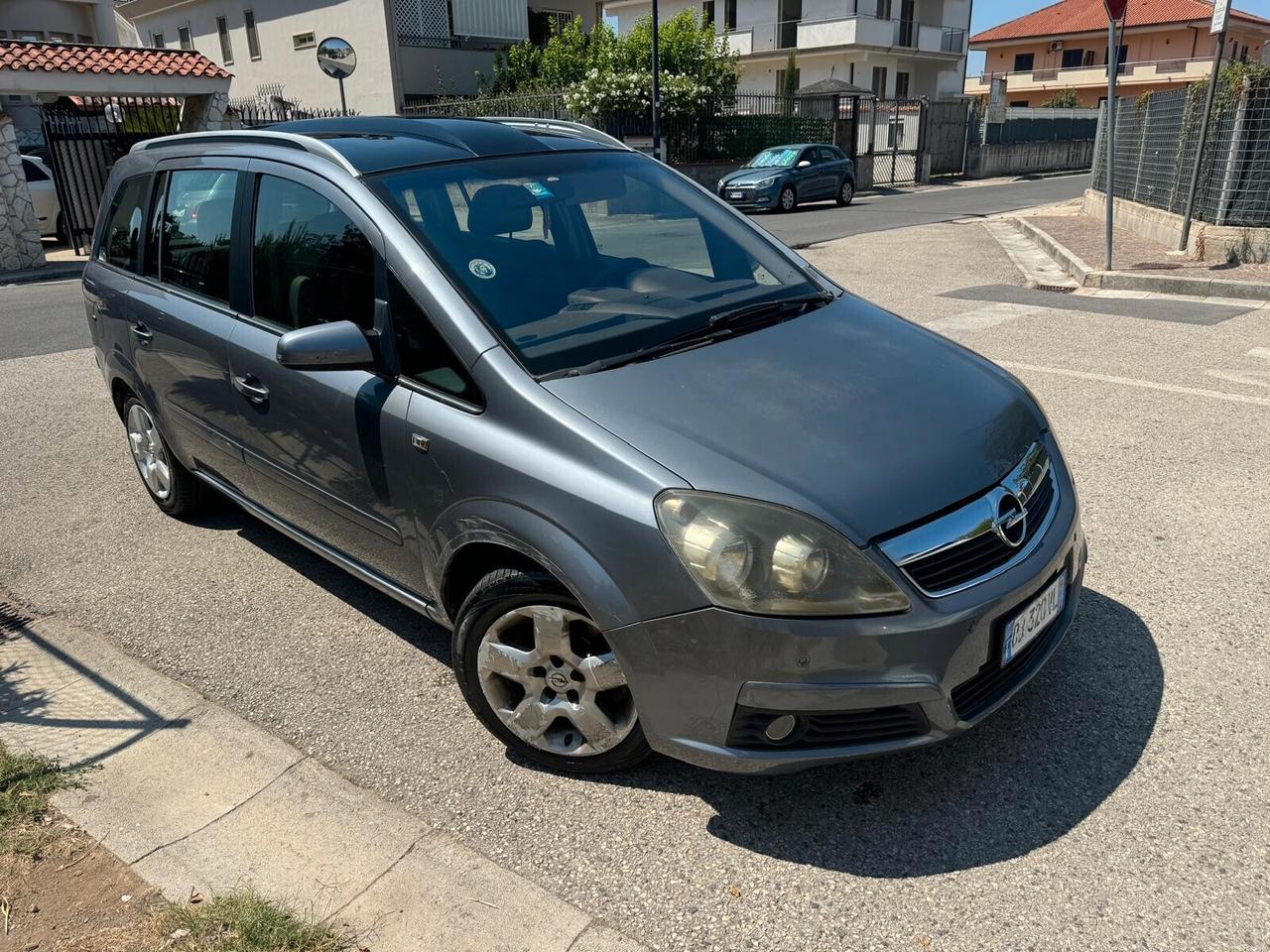 Opel Zafira 1.9 16V CDTI 150CV Cosmo