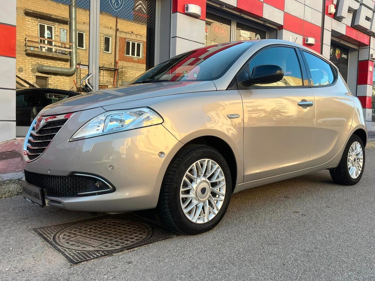 Lancia Ypsilon 1.3 MJT 16V 95 CV 5 porte S&S Gold