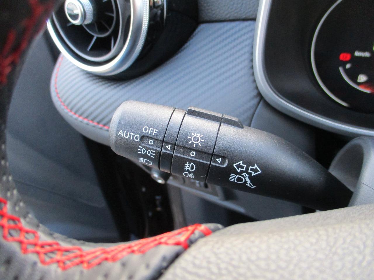 Mg ZS 1.5 Luxury - Carplay/Led