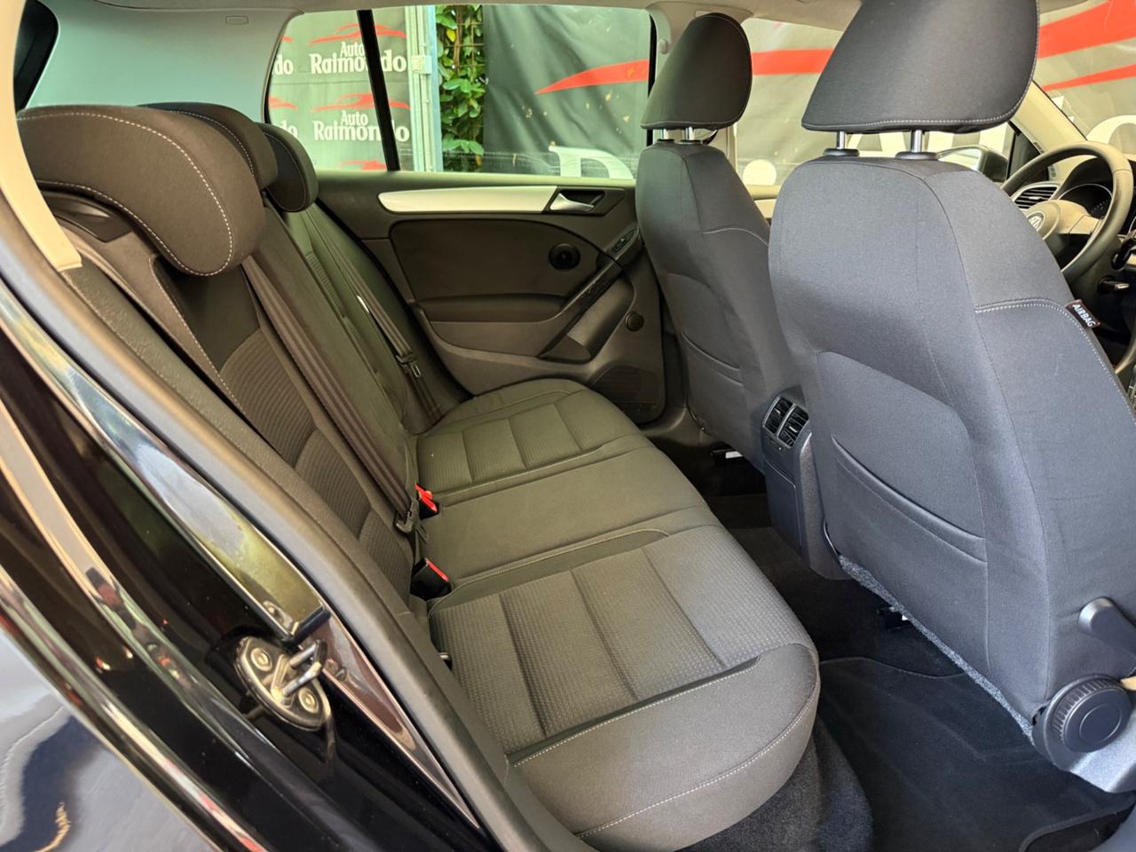Volkswagen Golf 1.6 TDI DPF DSG 5p. Highline