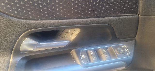 MERCEDES-BENZ GLA 180 Automatic Executive