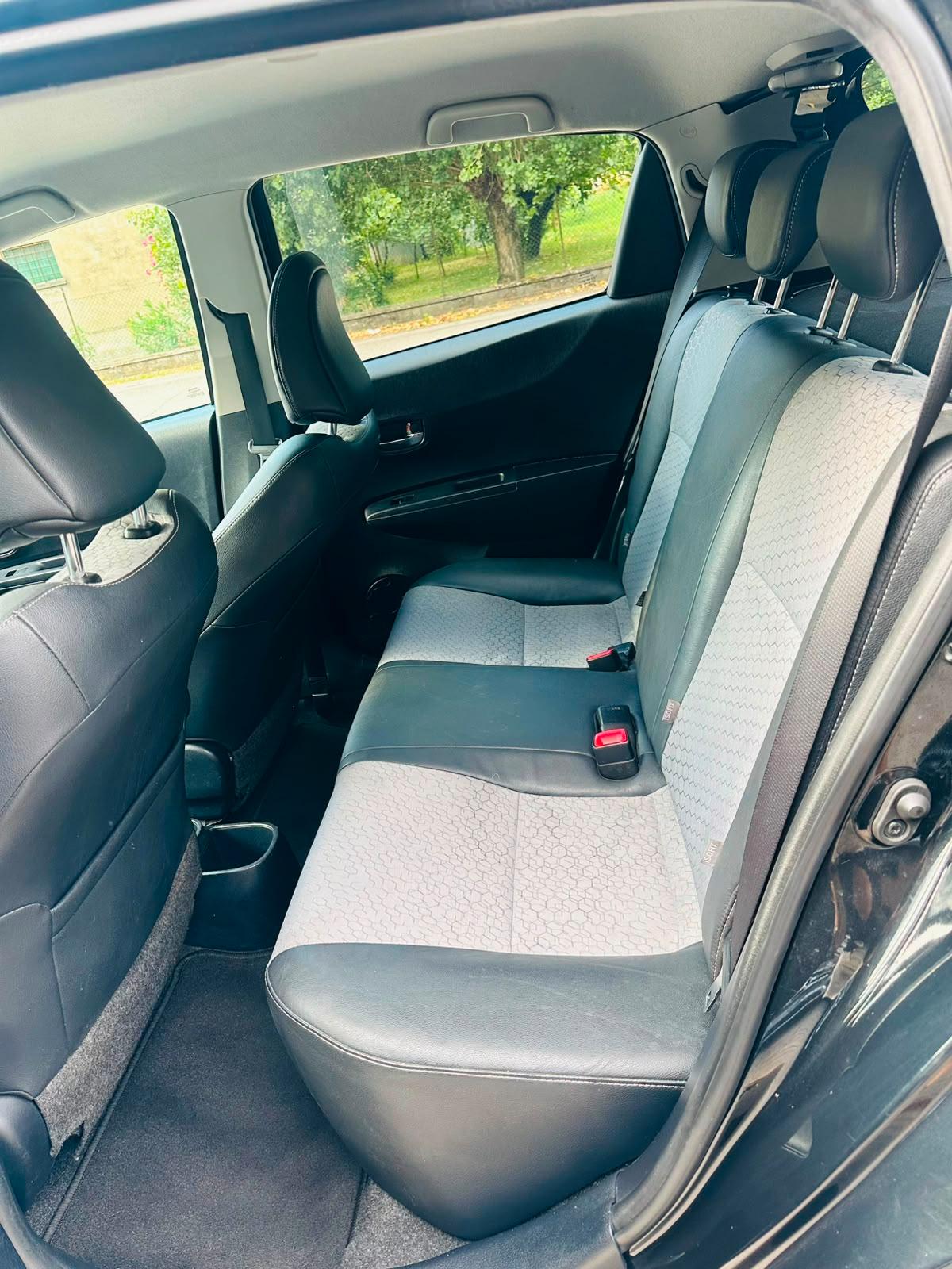 Toyota Yaris 5 Porte Yaris 5p 1.0 Lounge OK NEOPATENTATO