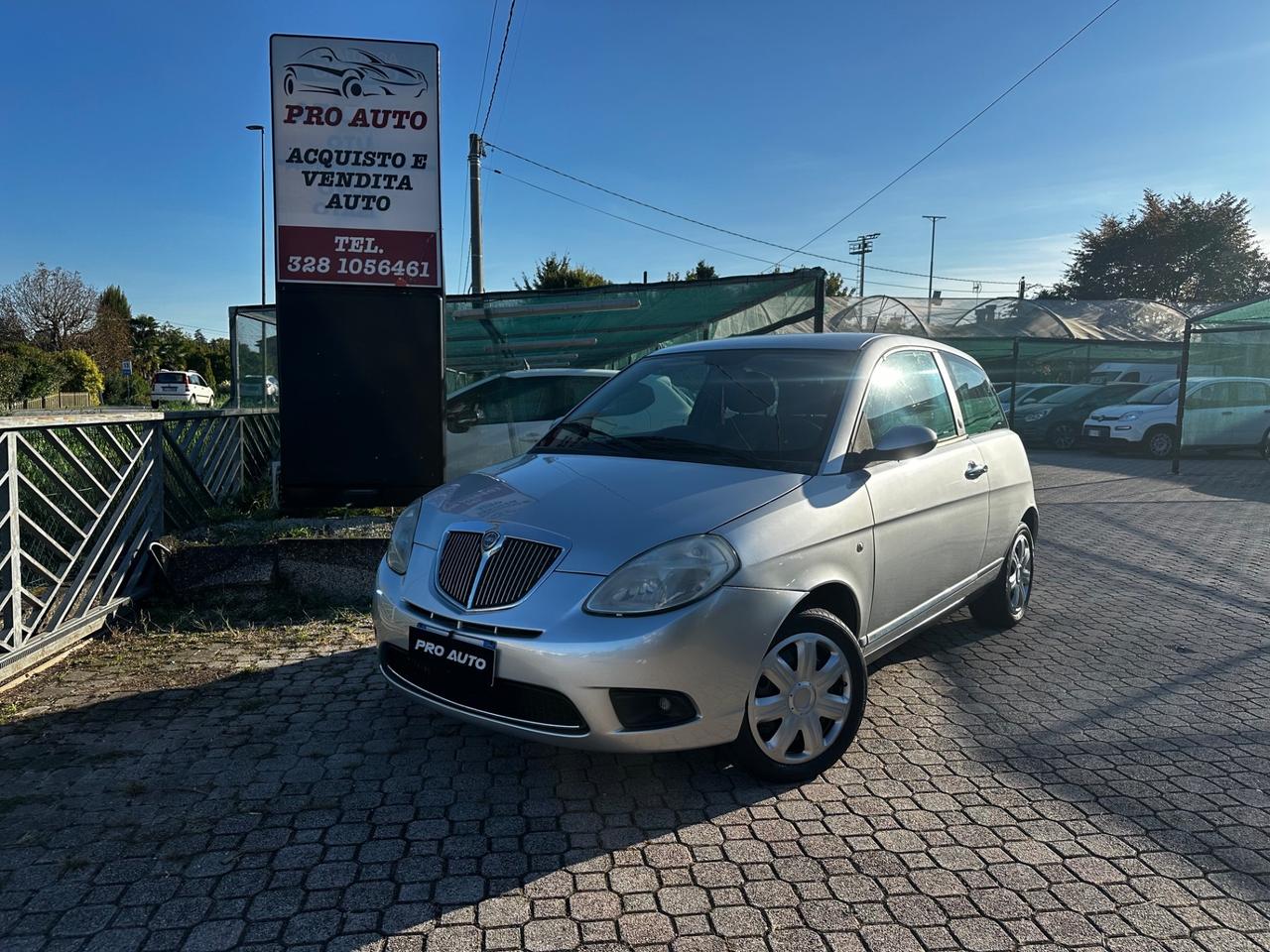 Lancia Ypsilon 1.4 Platino Ecochic GPL
