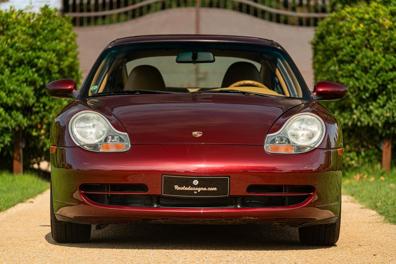Porsche 996 (911) CARRERA - POR00269