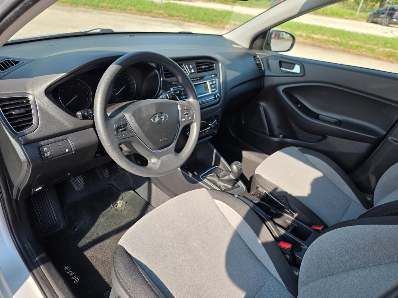 Hyundai i20 1.2 gpl 2016
