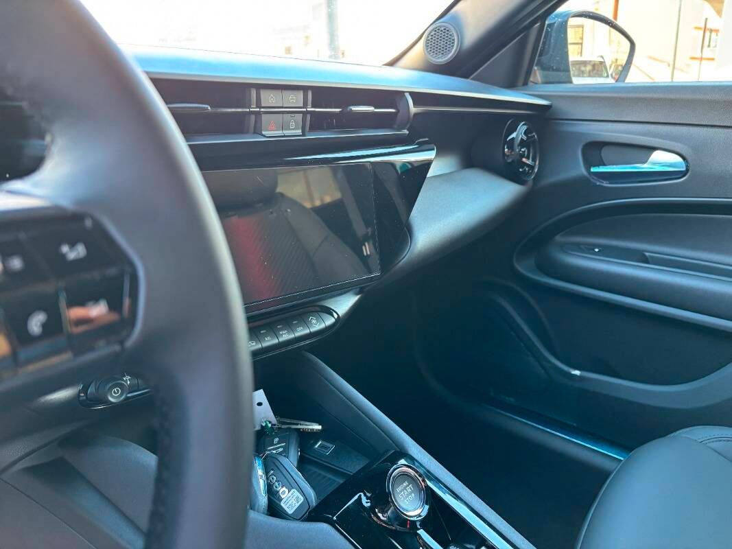 Alfa Romeo Junior 1.2 ibrida Speciale 145cv edct6