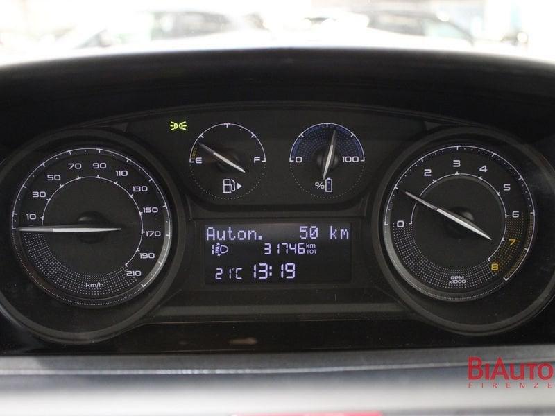 Lancia Ypsilon Ypsilon 1.0 firefly hybrid Silver s&s 70cv