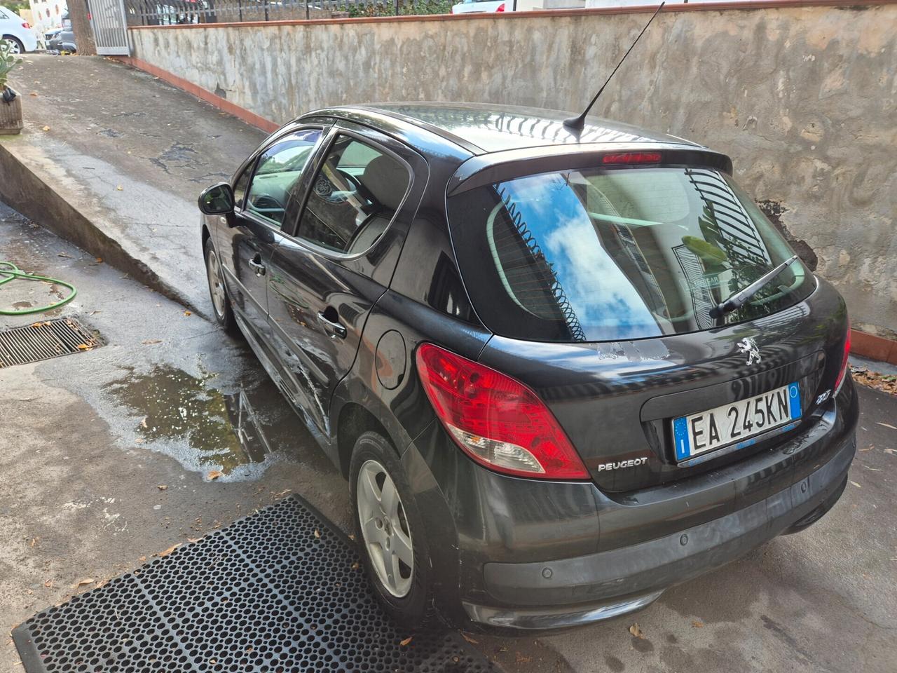 Peugeot 207 1.4 8V 75CV 5p. X Line ECO GPL
