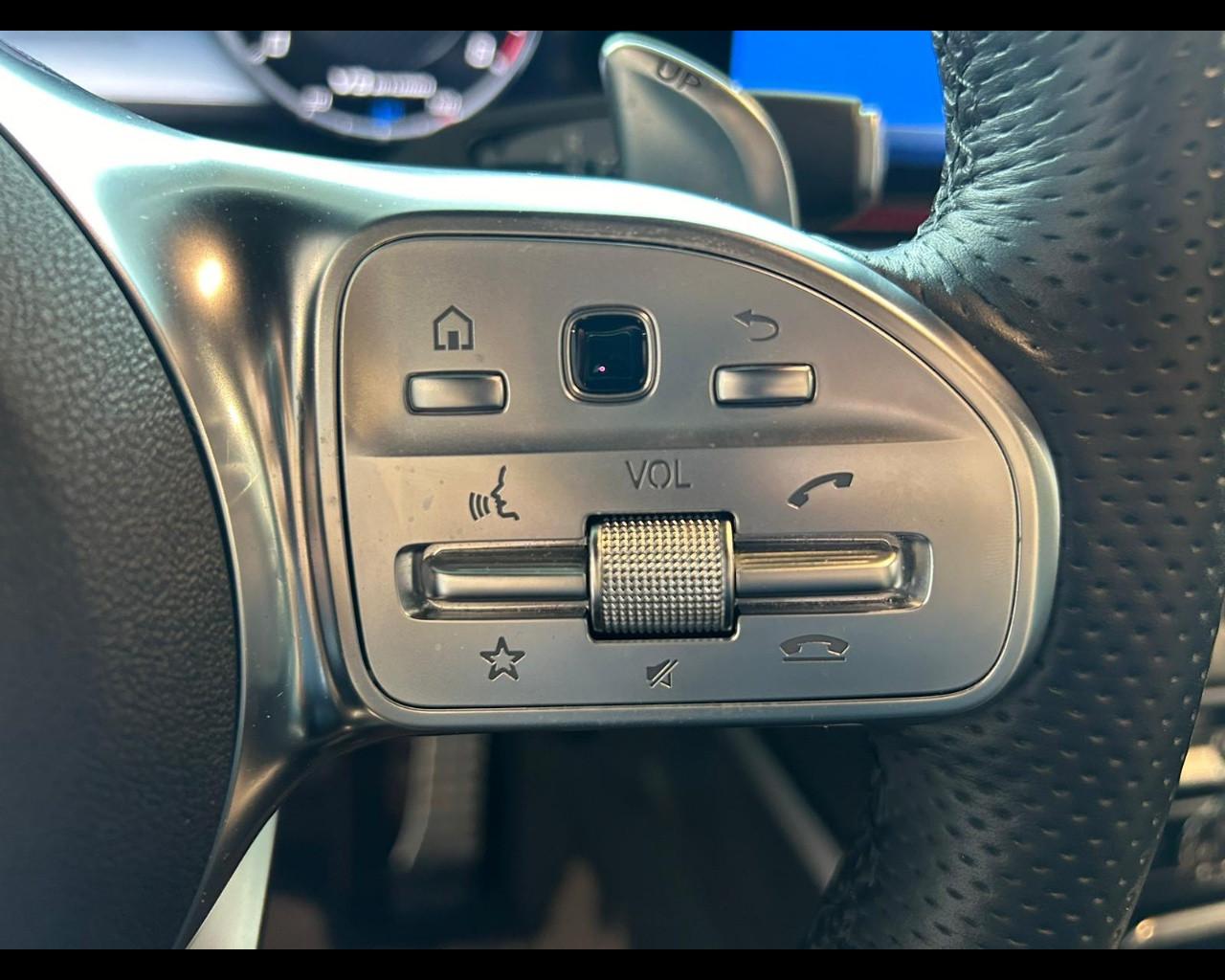 Mercedes-Benz Classe G - W463 2018 - G AMG 63 585cv auto