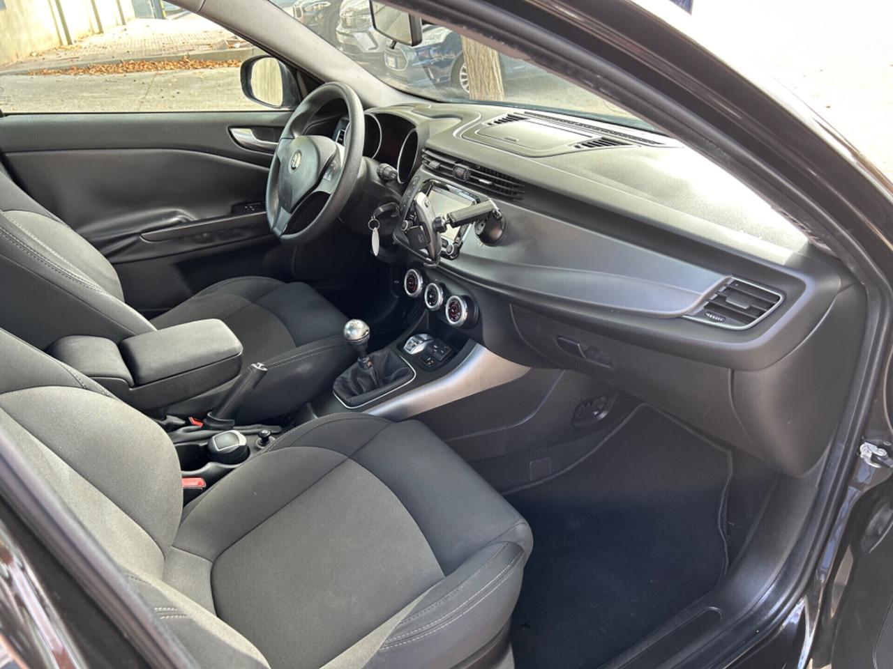 Alfa Romeo Giulietta KM. 1.6 JTDm 120 HP