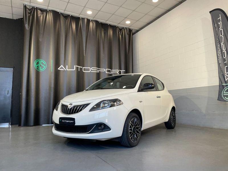 Lancia Ypsilon 1.0 FireFly 5 porte S&S Hybrid Platino