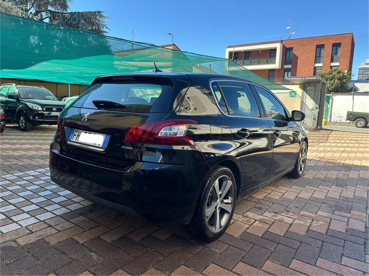 Peugeot 308 1.2 Turbo 130 S&S Allure - solo 49000 km !!!