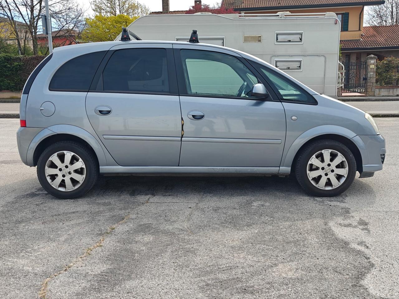 Opel Meriva 1.3 CDTI - Neopatentati