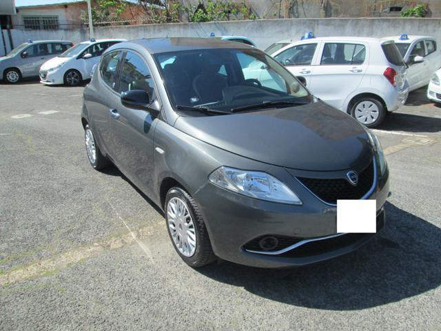 LANCIA Ypsilon 1.2 69 CV 5 porte GPL Ecochic Gold