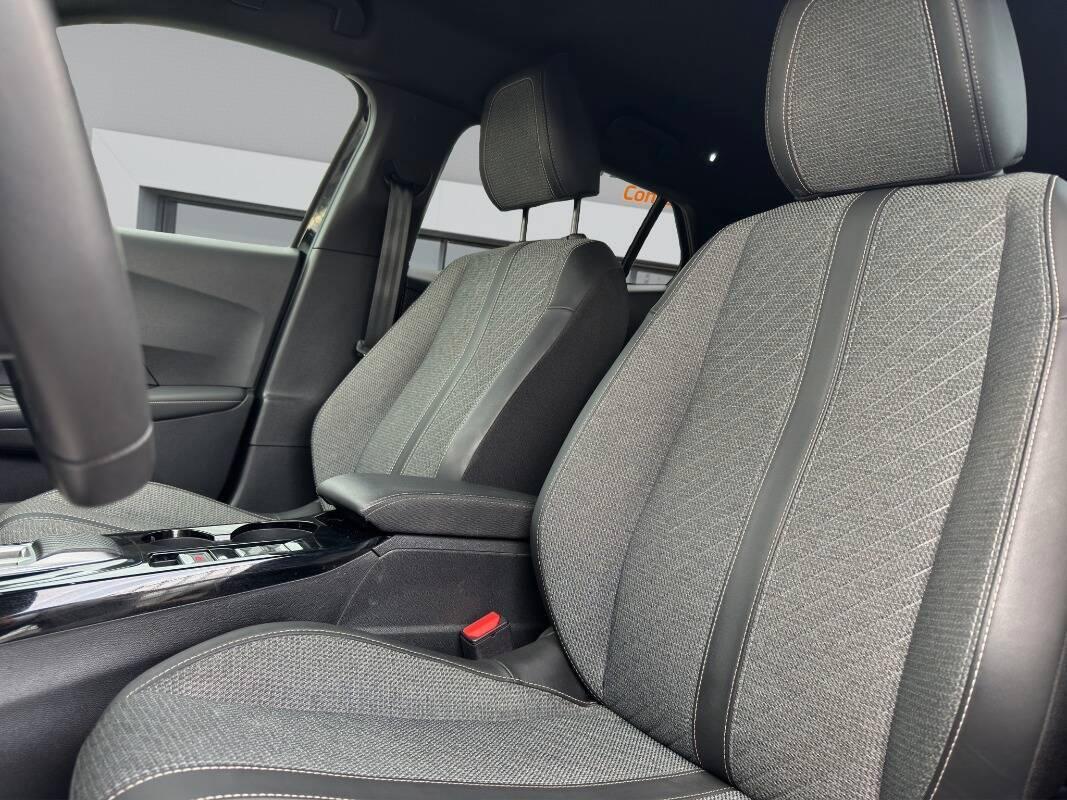 Peugeot 2008 1.2 puretech Allure s&s 130cv AUTOMA E CARPLAY