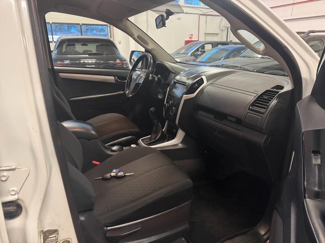 Isuzu D-Max 1.9 Crew Cab Solar 4WD A/C