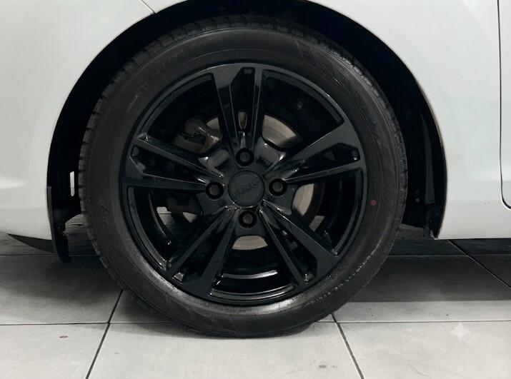 Ford Fiesta 1.4 5 porte Bz.- GPL Black & White Edition