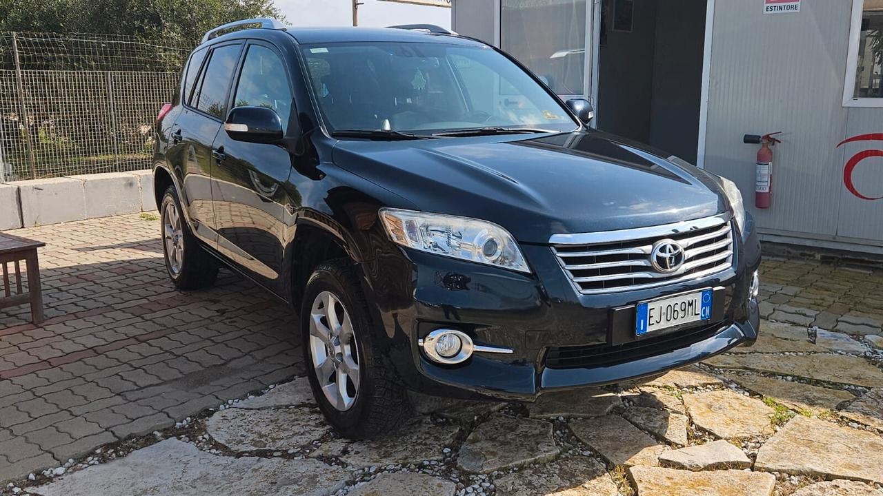 Toyota RAV 4 RAV4 Crossover 2.2 D-4D 150 CV DPF Exclusive