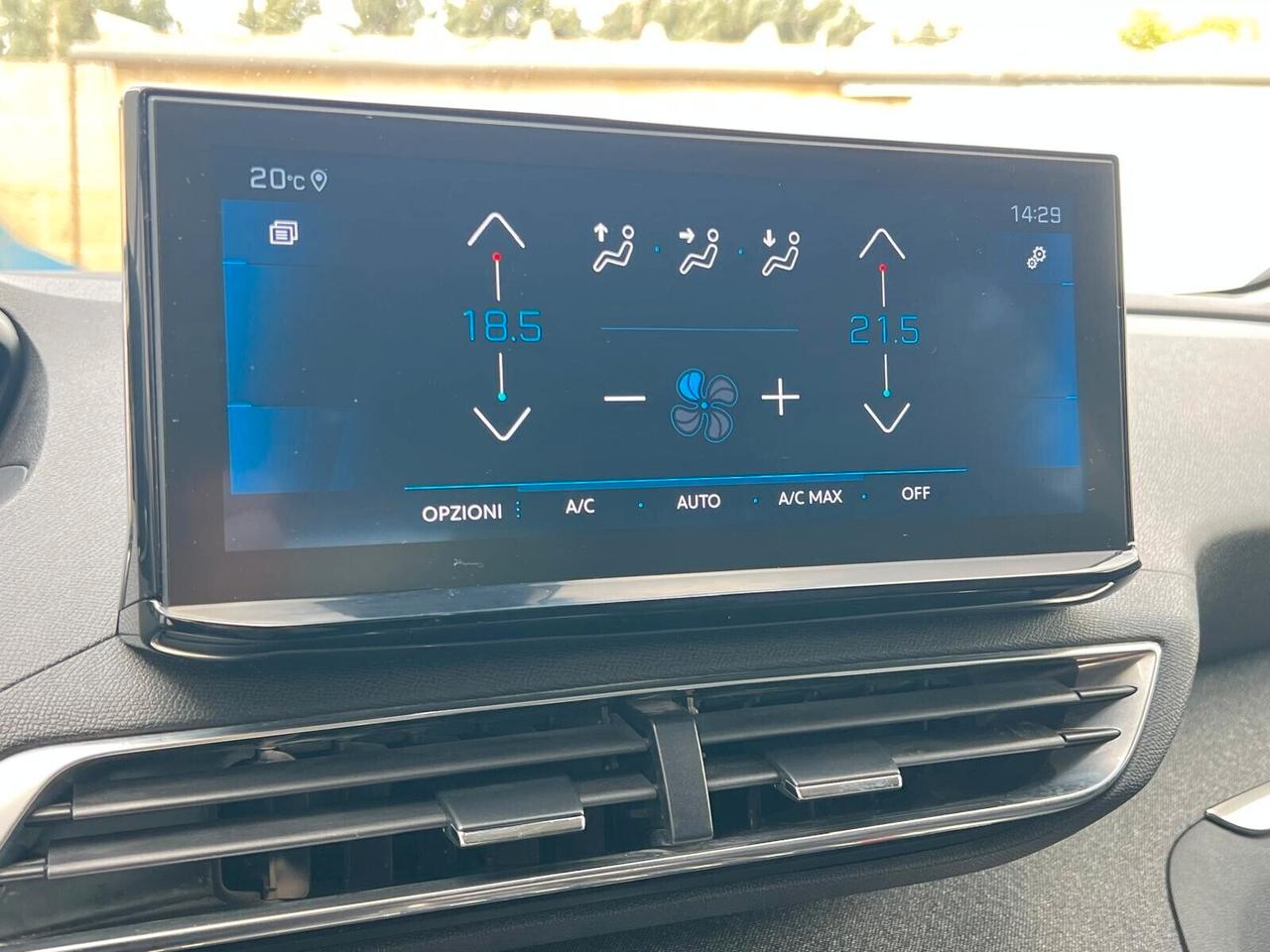 Peugeot 3008 HDi 130 EAT8 Allure Pack