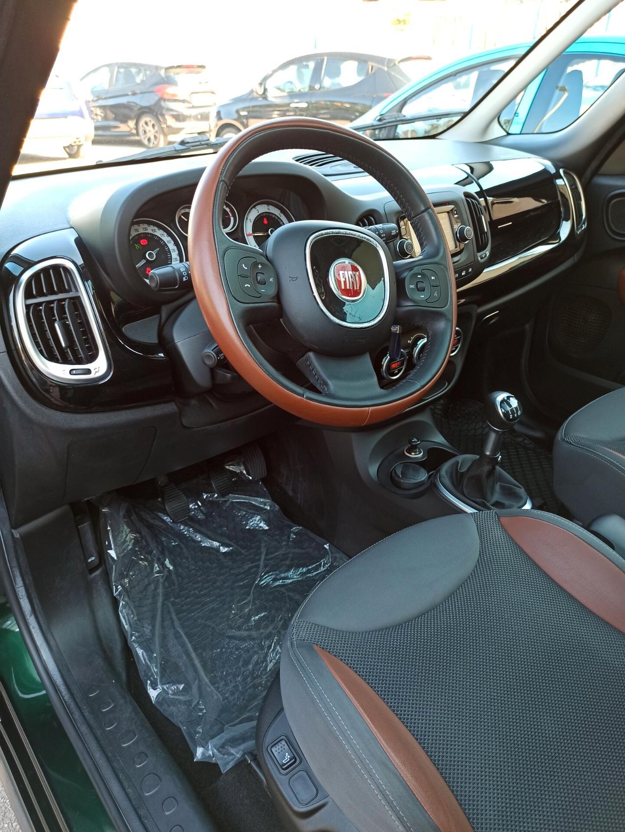 Fiat 500L 1.3 Multijet 85 CV Trekking Tetto panoramico bicolore