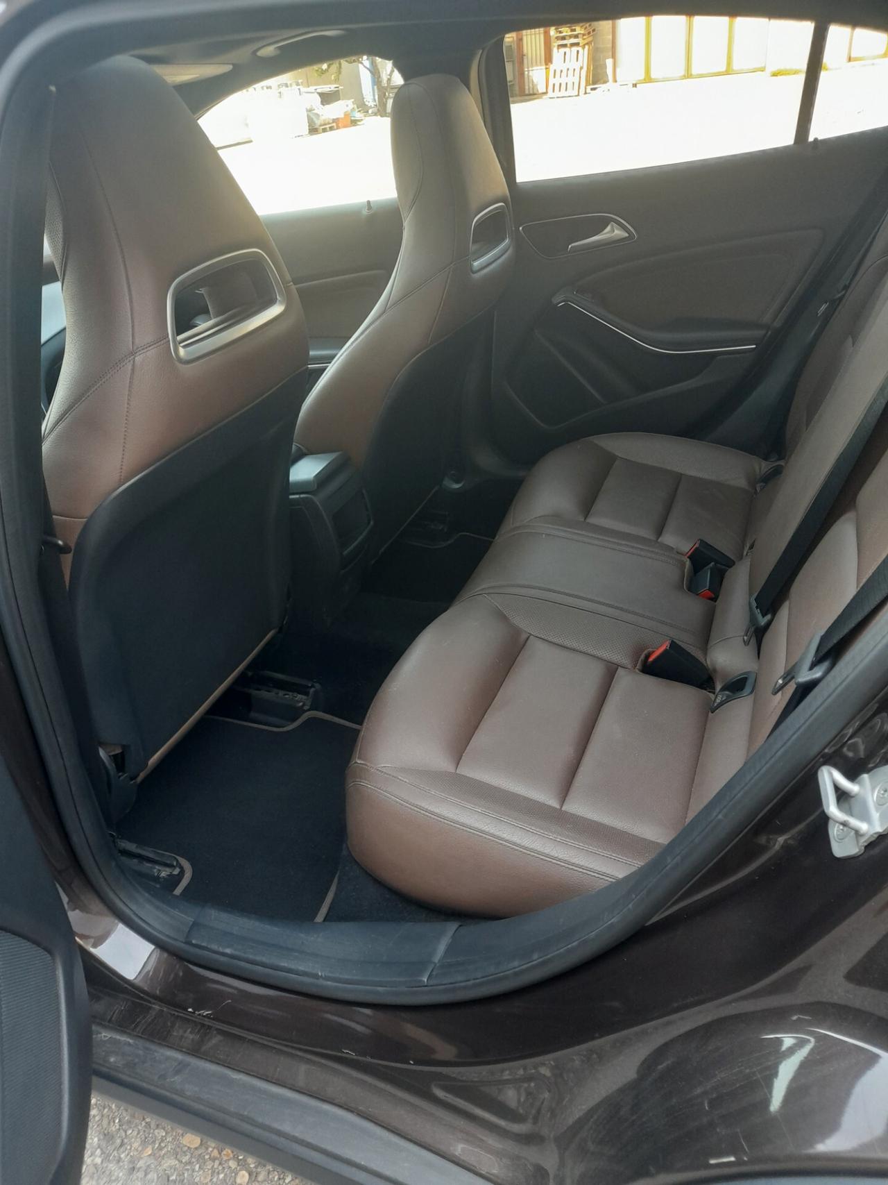 Mercedes-benz GLA 200 CDI Automatic Premium
