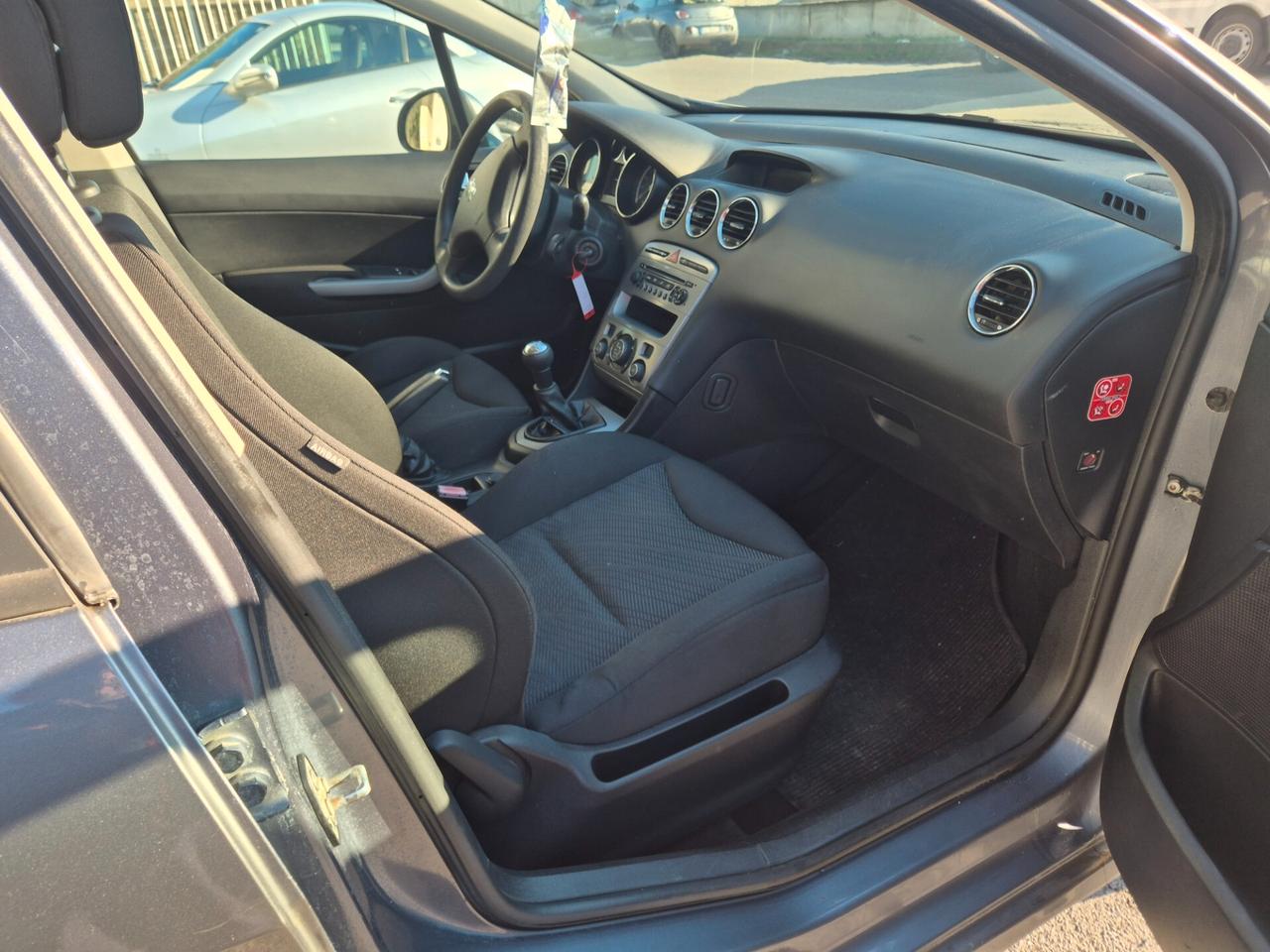 Peugeot 308 1.6 HDi 90CV 5p. Premium