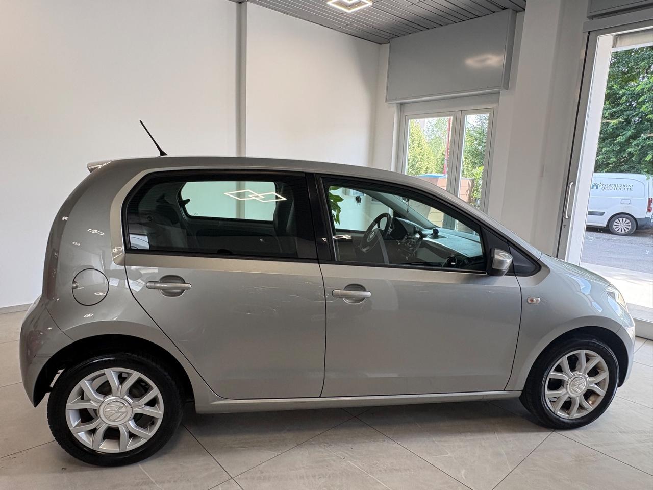 Volkswagen up! 1.0 75 CV 5p. move