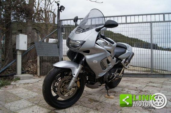 HONDA VTR 1000 Fire Storm V2 90°