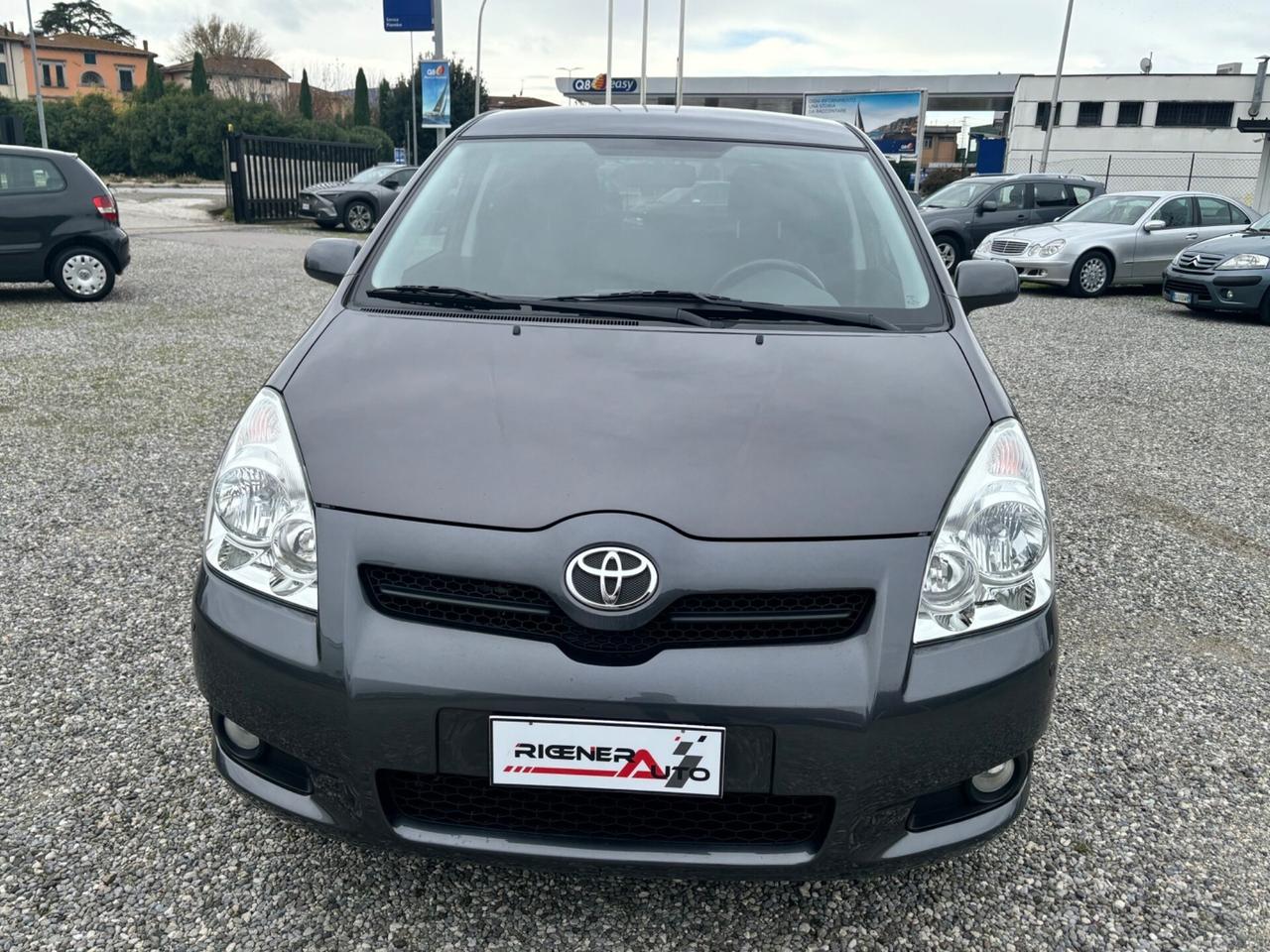 Toyota Corolla Verso 2.2 16V D-4D D-Cat